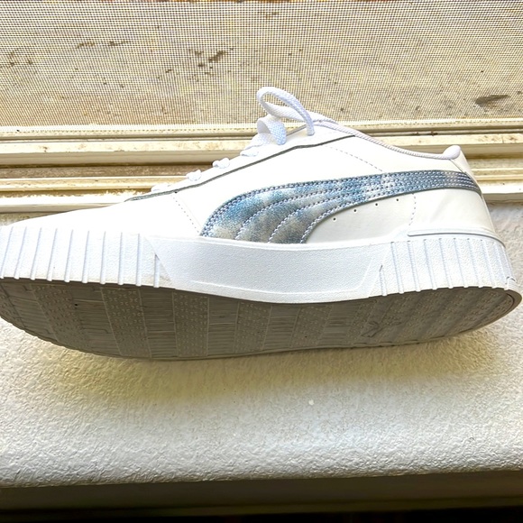White Puma women’s | Size 10.5 | Soft Foam - Picture 5 of 7